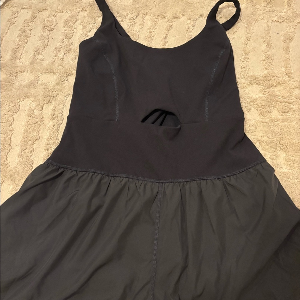 Black Sleeveless Dress